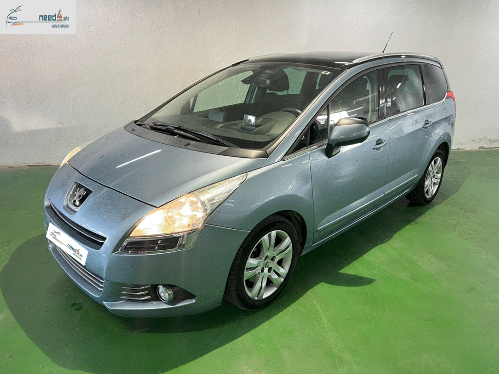 PEUGEOT 5008 ALLURE THP AUTO