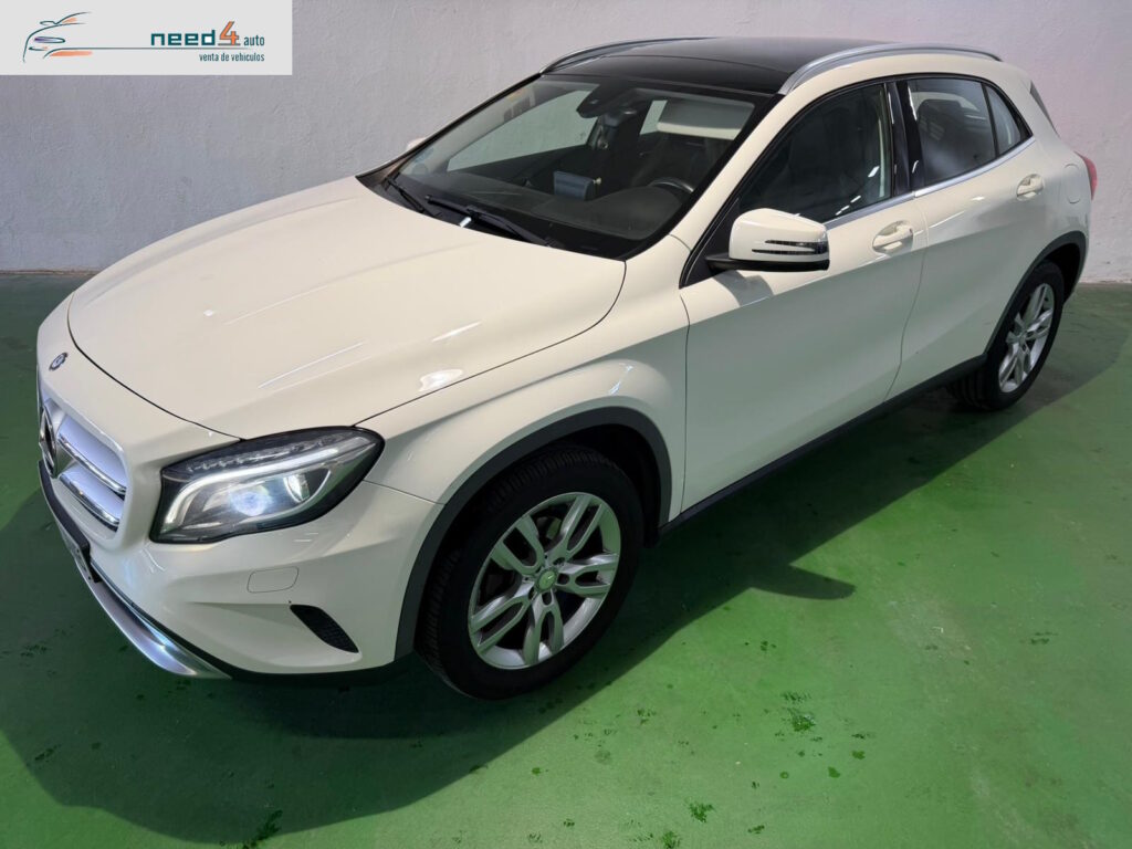 MERCEDES-BENZ GLA 200 D URBAN